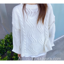 새로운 한국식 가볍고 밝은 흰색 스웨터